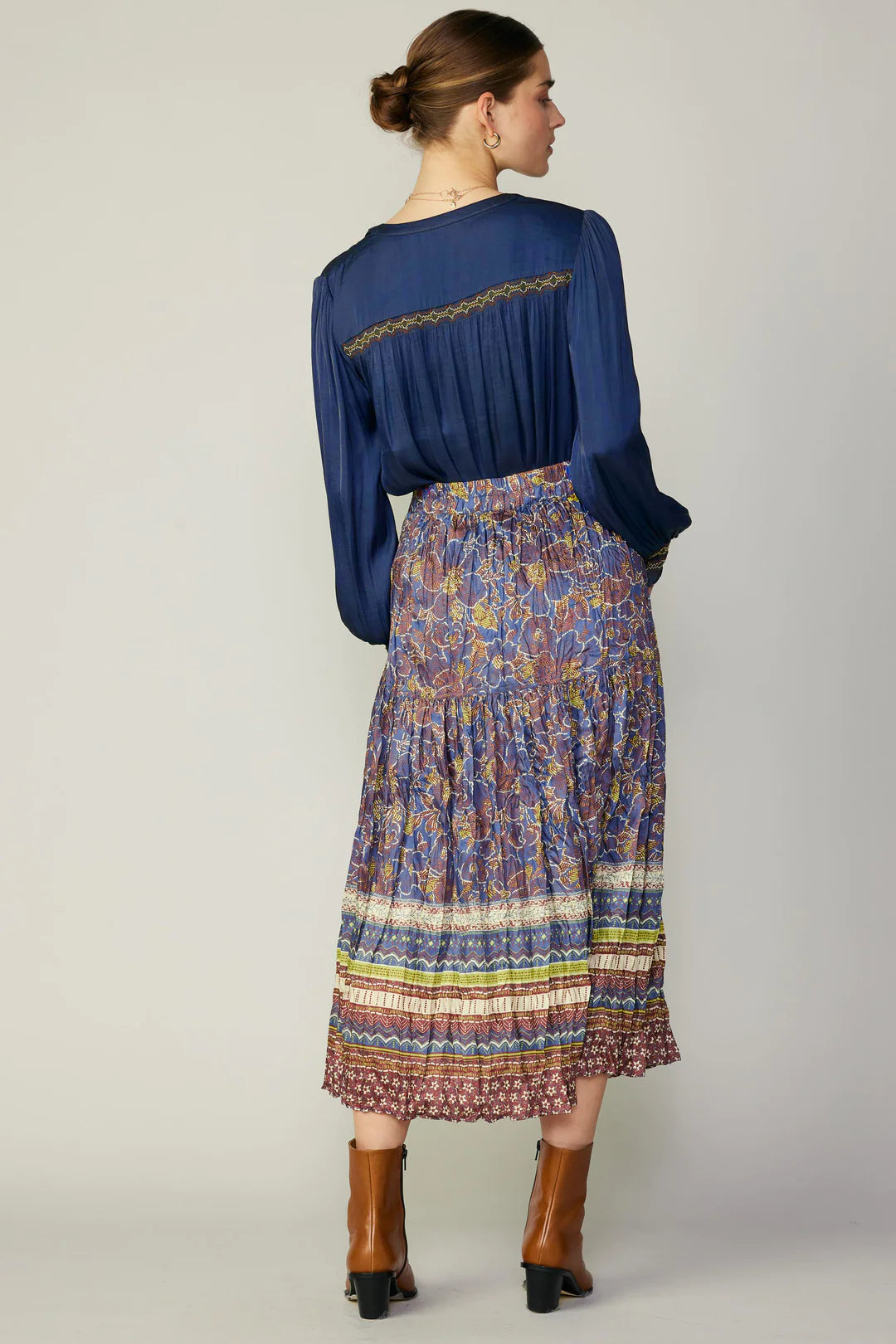 Border Print Dropped Waist Midi Skirt