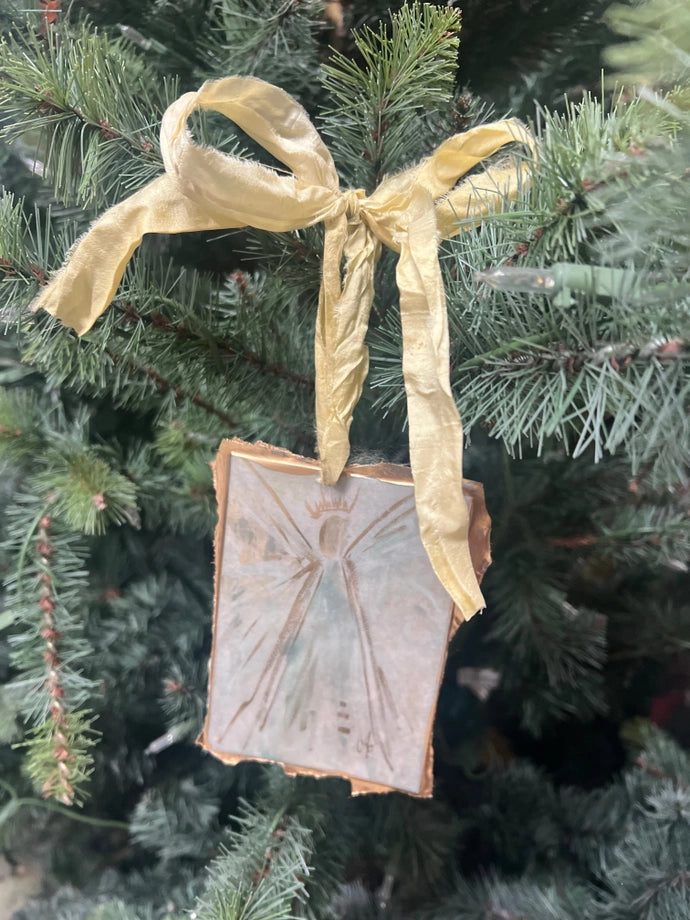 Ornate Neutral Angel Ornamnet