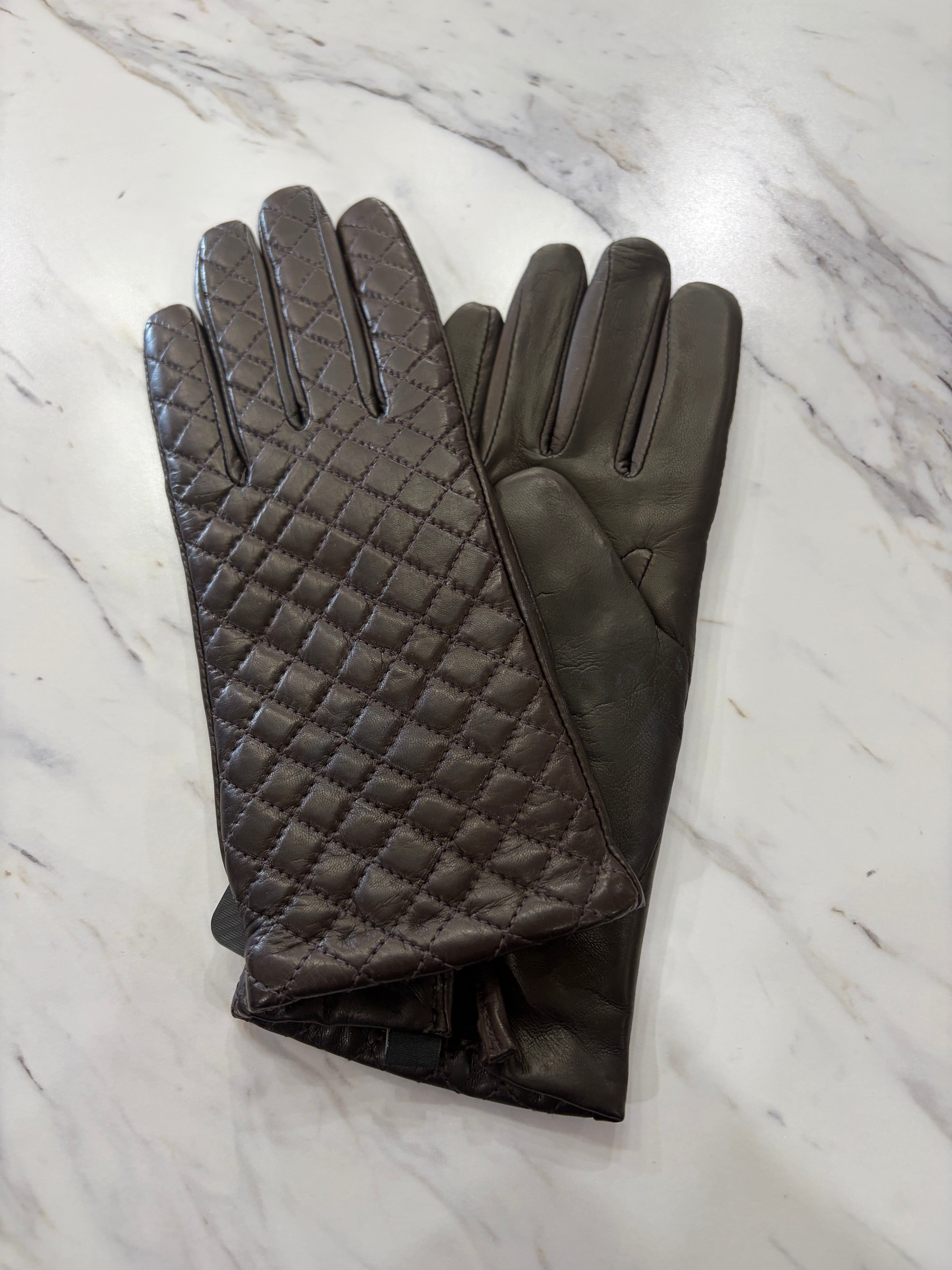 The Lois Glove