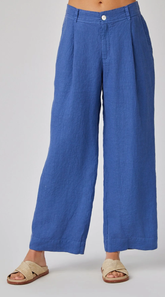 Pleated Wide Leg Ankle Pant