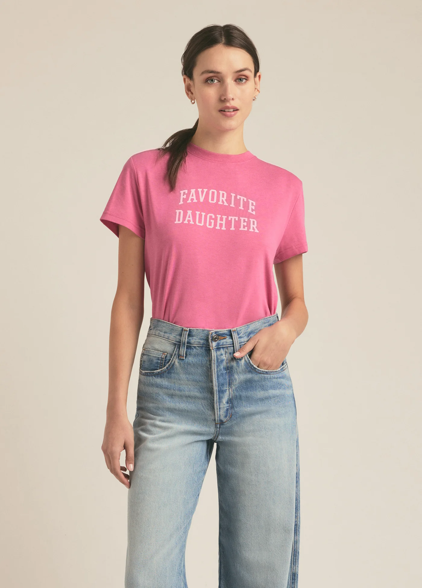 THE CROPPED COLLEGIATE TEE - Deep Rose