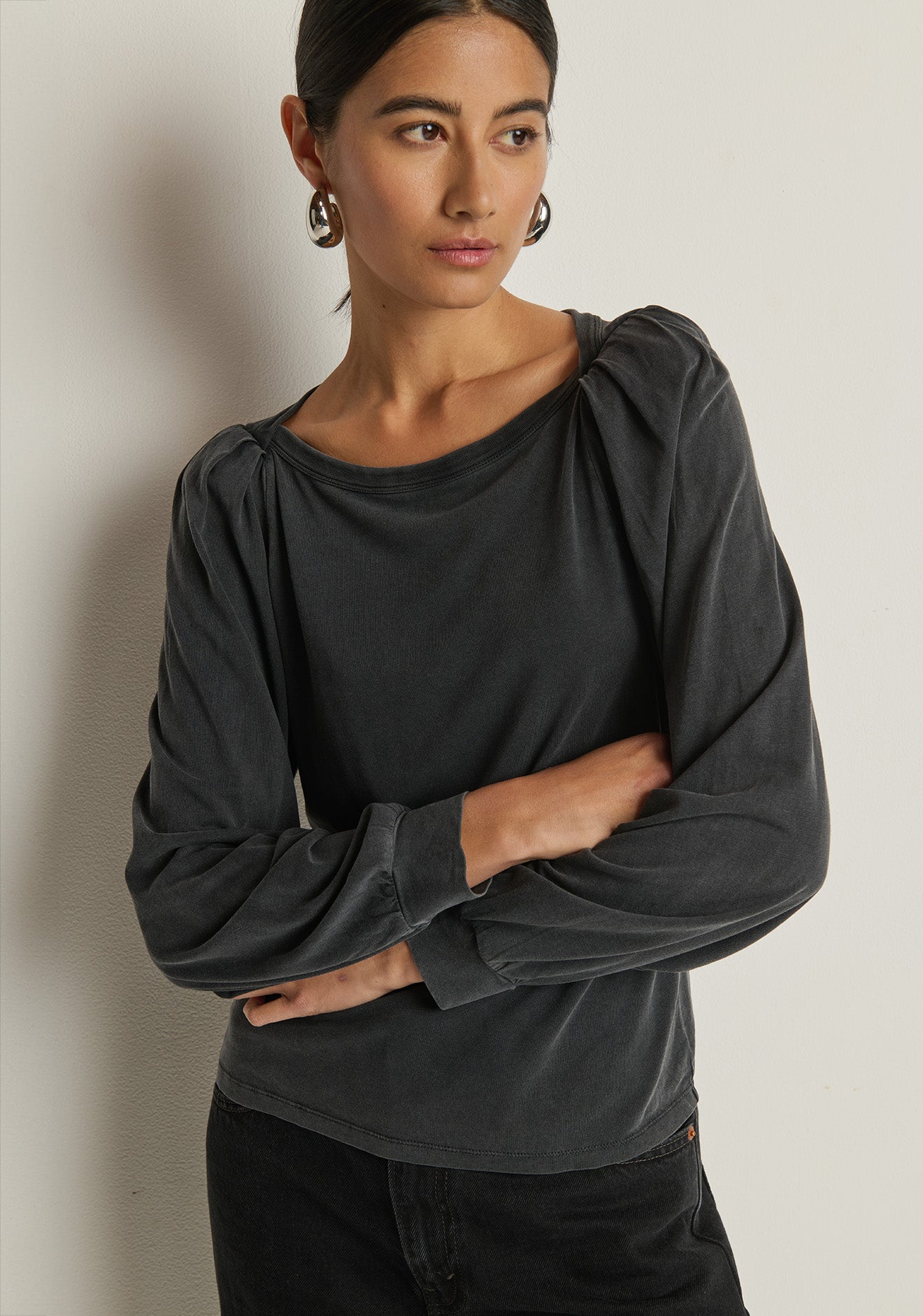 Sammy Envelope Neck Tee