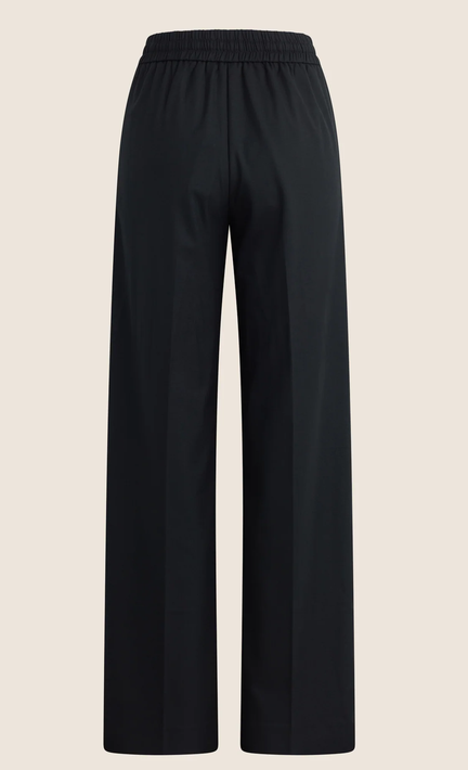 The Ease Pant-Black