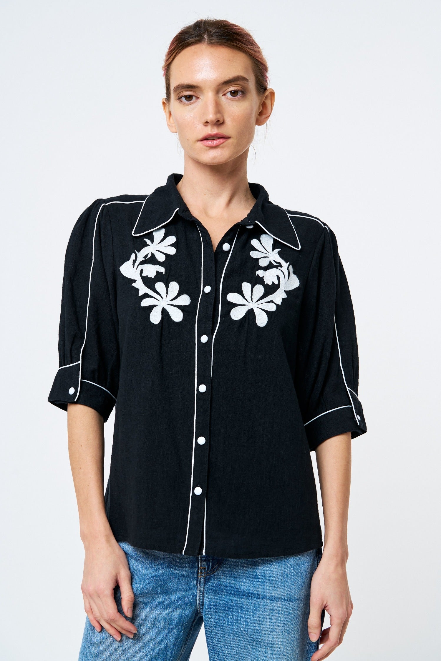 Unna Embroidered Button Down