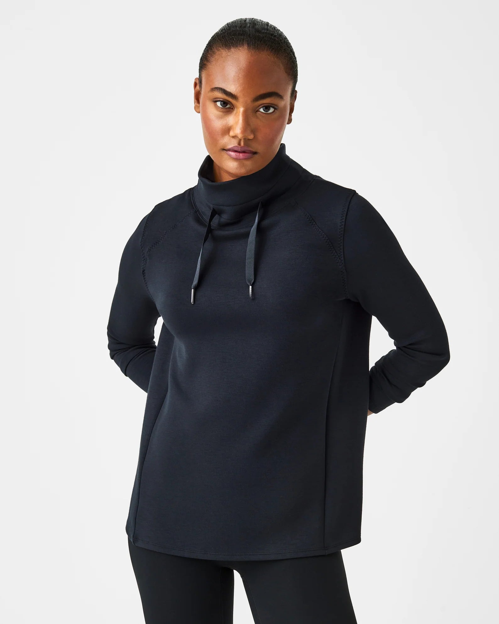 AirEssentials Got-Ya-Covered Pullover-Very Black