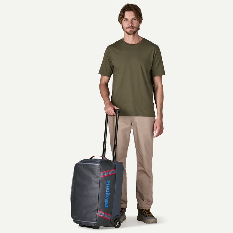 Black Hole Wheeled Duffel 40L - Smolder Blue w/Amanita Red