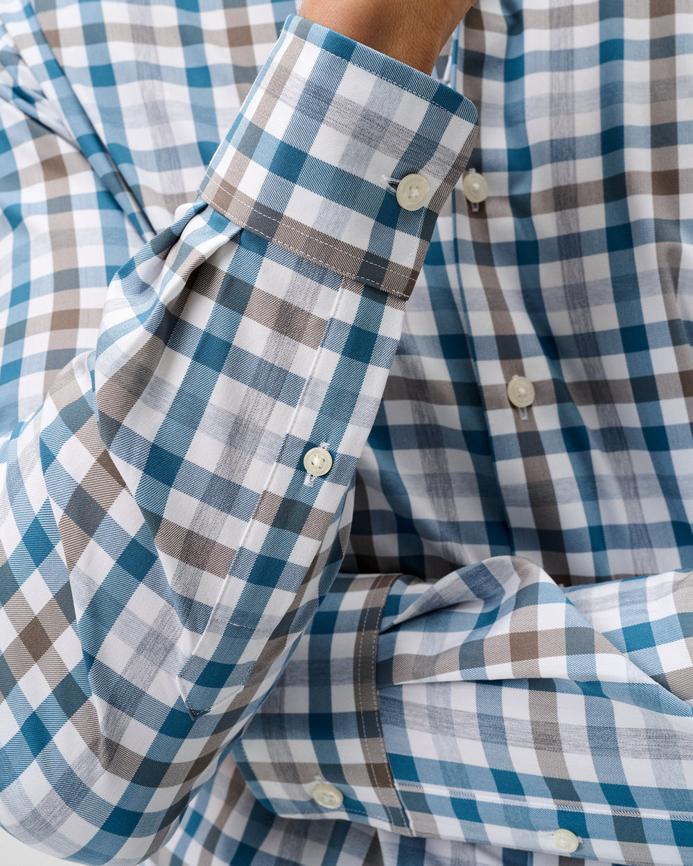 Cay Exploded Gingham Everyday Button Down - White