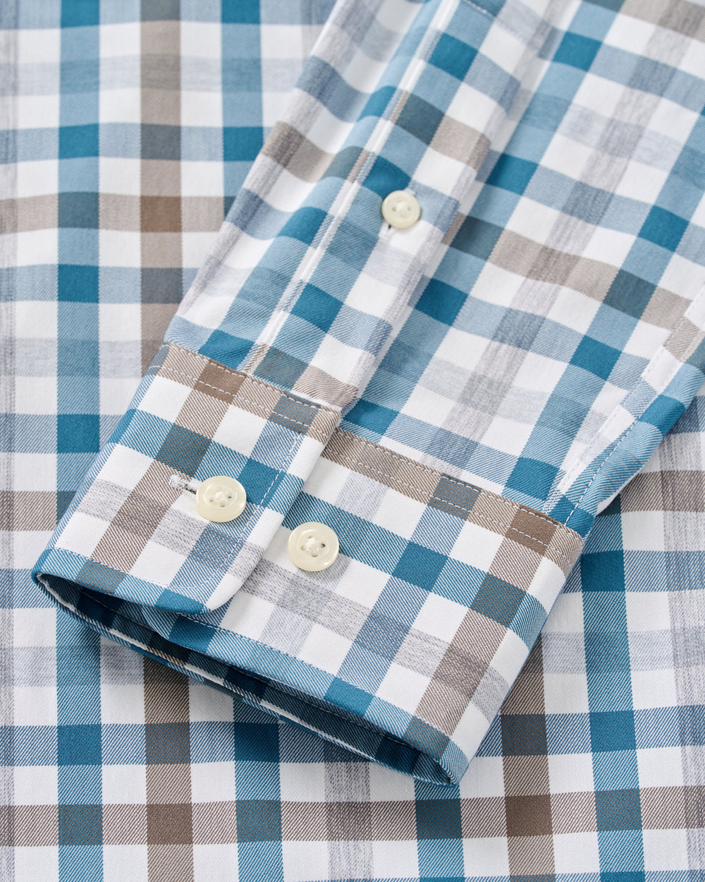 Cay Exploded Gingham Everyday Button Down - White