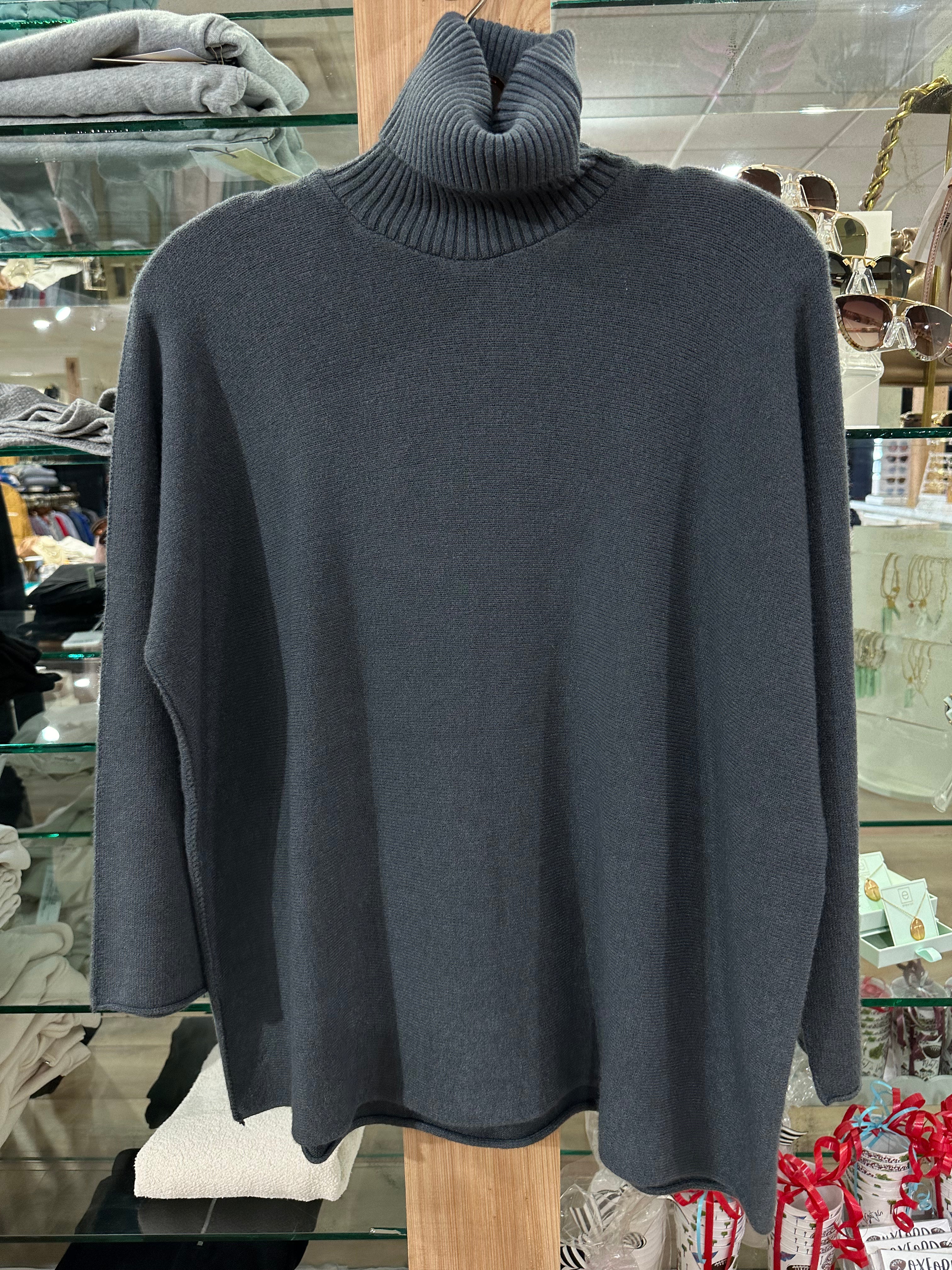 Italian Knit Turtleneck-Grey