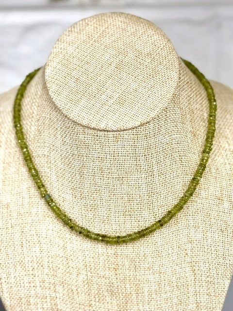The Bijou Peridot Necklace