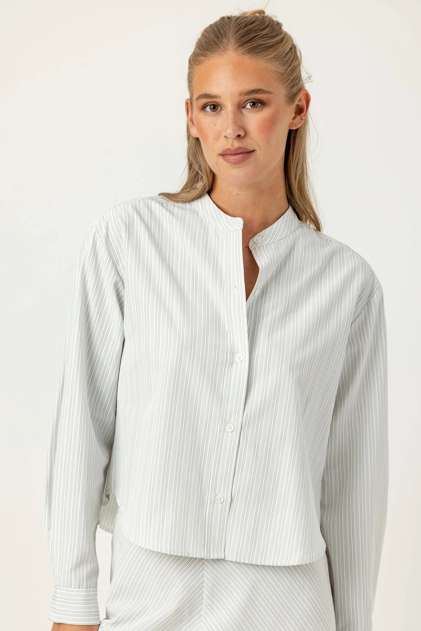 Sadie Shirt-Silver Top Stitch