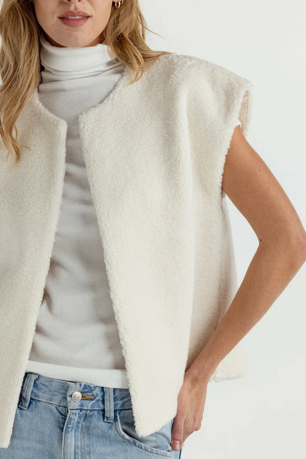 Salem Vest-Ivory