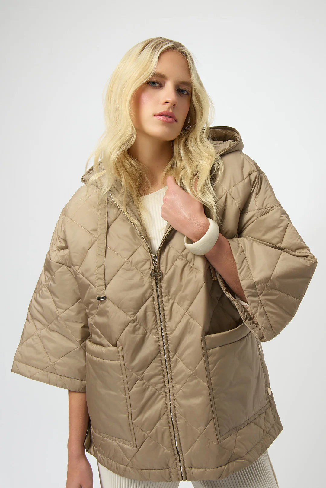 Diamond Quilt Hooded Jacket