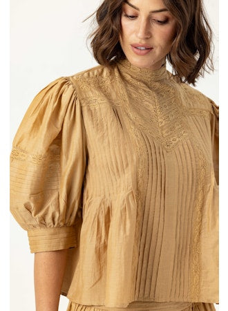 Moni Top - Brushed Gold