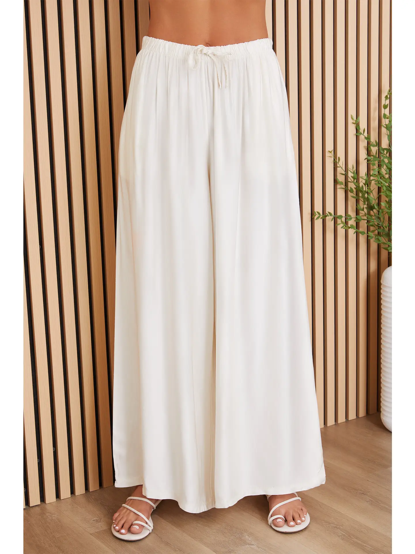 Silky Wide Leg Pants - Ivory