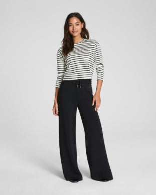 Airessentials Side Slit Top