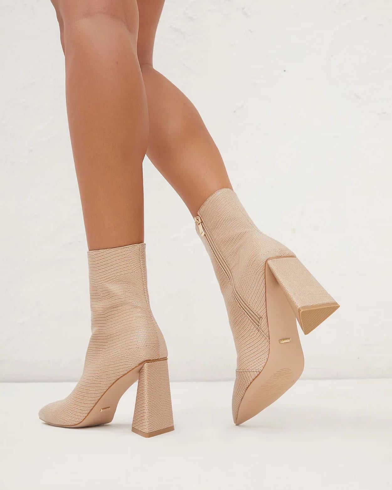 Felka Light Taupe Scale Boots